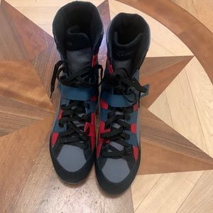 Almost new special edition Alexander McQueen for Puma boxing boots